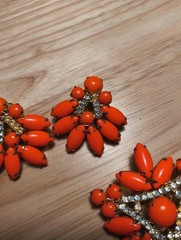 Vintage Delizza Elster Juliana Jewelry Set Brooch Clip On Earrings Orange