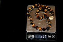 Vtg 14K Yellow Gold Leaf Tigers Eye Knotted Strand Necklace 17″ Slider 67gS