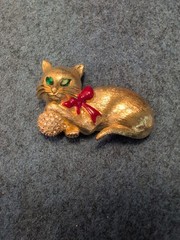 Napier Gold-Tone Green Eyed Cat With Rhinestone Ball Brooch, Signed
