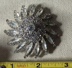 Vintage 1950s Starburst Clear Rhinestone Brooch Pin Silver Tone