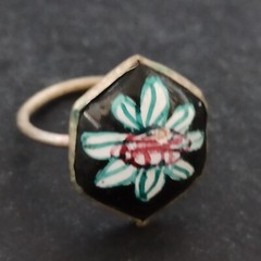 Vintage Persian Black Enamel Ring Flower Middle Eastern Art Mediterranean 7.25