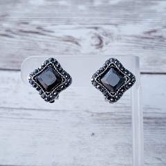 Vintage Clip On Earrings Dark Grey & Silver Tone Unusual