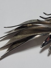 Vintage Silvertone Leaves Foliage Flame 3D Brooch Mid Century Fashion Jewelry