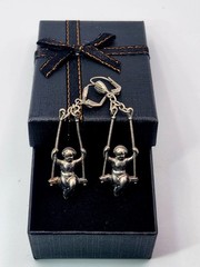 Vintage Estate Cherub Earrings Silvertone Angels On Swing Lever Back Renaissance