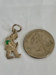 Vintage Silver Gobetto Lucky Hunchback Charm W/Raw Emerald Green Stone