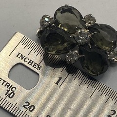 Vintage Gray Rhinestone Clip On Earrings Silver Tone Flower Stud 1.25in Jewelry