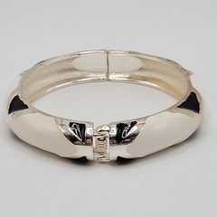 Black White Geometric Abstract Enamel Print Silver Tone Hinged Bangle Bracelet