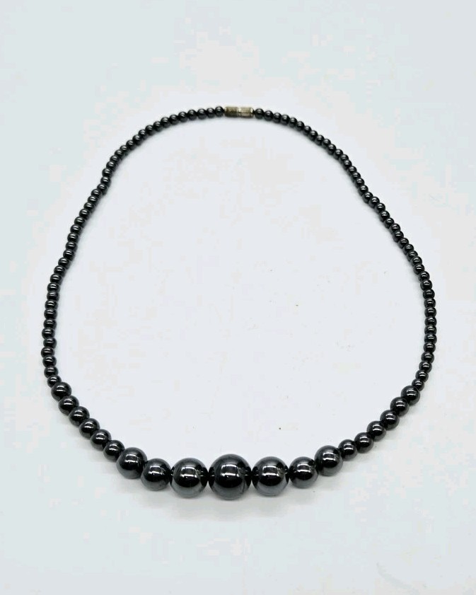 Hematite Beaded Graduated Necklace Black Ball Vintage Couture Silver tone 17.5″
