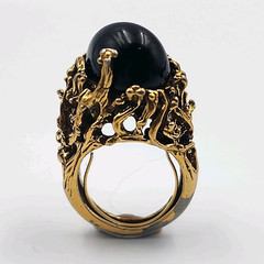 Brutalist Chunky Cocktail Ring 60s Black Resin Cabochon Gold Tone Costume Sz 9