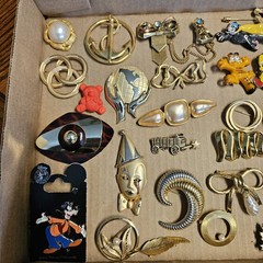 Vintage to Modern Broochs Pins Hat Pins Lot of 61 Pieces All Wearable