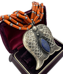 MOROCCAN BERBER JEWELRY NECKLACE FISH LAPIS LAZULI CORAL TUBE BEADS SILVER ALLOY