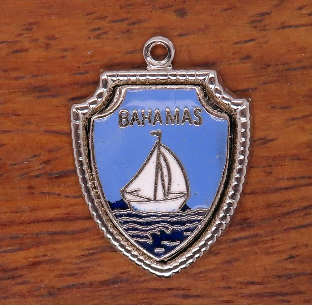 Vintage silver BAHAMAS CARIBBEAN ISLAND SAILBOAT SHIP TRAVEL SHIELD charm 40-16