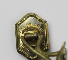 VINTAGE BELAIS TWO TONE 14K GOLD TALON GRIP CUFF LINKS