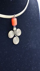Vintage Mid-Century Modernist Brass & bead Drop Pendant Necklace choker