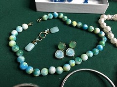 junk drawer lot of 27 jewelry Necklaces Wristbands Metal Stones Gems Plastic