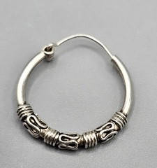 Vintage Wire Twisted Design Silver-Tone Hinged Hoop Earrings