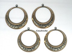#0023 ANTIQUED GOLD FLORAL DECORATED HOOP W/TOP HANG RING – 4 Pc Lot