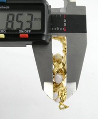 Vintage Designer Panetta Goldtone Metal and Opaline Glass Link Bracelet 7 Inches