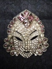 ASIAN PRINCESS FUR PIN PRECIOUS METAL VINTAGE MAZER WALLER CLASP