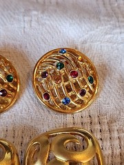 2 Pairs Of Vintage Gold Chunky Mid Century Clip Earrings #120