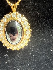 Vintage Signed TRIFARI Gold Tone Diamond Rhinestone Black Stone 17” Necklace