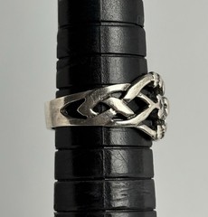 VTG Sterling Silver Celtic Knot Wide Band Ring Size 6 Hands Heart 10mm wide 925