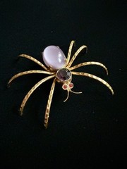 Vintage Czech Spider Brooch Gold Cats Eye Glass Cabochon Purple Rhinestone