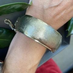 Vintage Bangle Bracelet Estate Jewelry Pre-Owned Textured Gold Plated Wash 7″