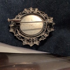 Vintage Crown English Neil Harris Pressed Flower Trombone Clasp