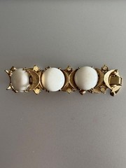 Vintage Sarah Coventry White Lucite and Rhinestones Gold Tone 7 inches Bracelet