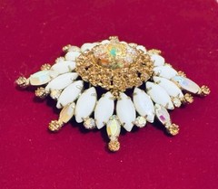 JULIANA DeLizza Elster Stippled Easter Egg & Rhinestone Brooch Vintage Jewelry