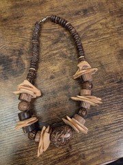 1970s BOHO STATEMENT NECKLACE COCONUT BEADS VINTAGE JEWELRY
