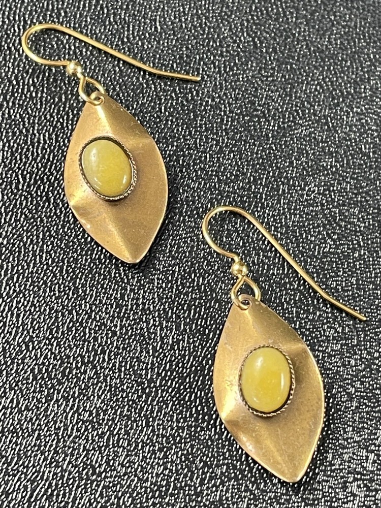 Vintage 1.5” Yellow Jasper Copper Dangle Earrings