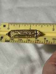 VTG Signed Arthur Pepper MODE ART Bar Brooch – Estate 1.5″ Gold tone