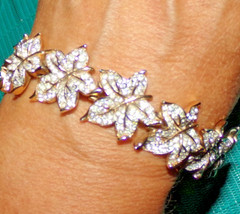 OMG!! (RARE) MAPLE LEAF shaped RHINESTONE set signed Crown Trifari