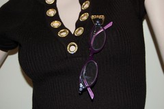 VINTAGE EYEGLASS SUNGLASS HOLDER BROOCH PIN ASSORTED COLORS RHINESTONE