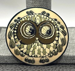 VTG Made In France Large Owl Painted Brooch Resin Modernist MCM Trombone Clasp