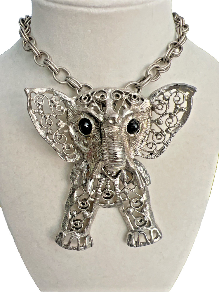 🐘Juliana D&E Lucky Elephant Puppet Necklace – Vtg Silver Filigree Book Piece