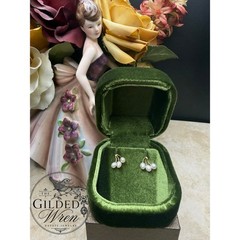 Vintage 14K Gold Freshwater Pearl Cluster Stud Earrings 0.8g -Petite and Elegant