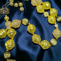 Vintage 1950s Yellow Lucite Crackle Glass Double Strand Necklace AB Wedding Cake