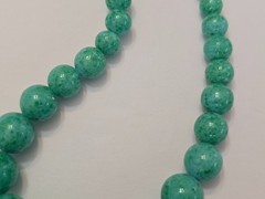 Vintage Green Peking Glass Graduated Beaded Necklace 16″