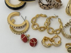 Vintage 80s 90s Bold Estate Mixed Costume Earring Lot (10) Gold Tone Enamel