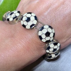 FIFA Soccer Ball Vintage Bracelet Sports Estate Jewelry Pre-Owned 7″ Foldover