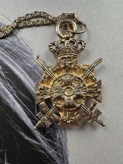Vintage Double Sided Coro Gold Tone Heraldic Shield Necklace – 18” Chain