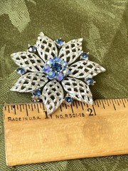 VTG Lisner Blue Rhinestone Flower Round Aurora Signed Brooch