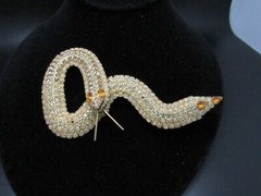 KENNETH J LANE KJL OPAQUE TOPAZ CRYSTAL Serpent Snake BROOCH BOOK PIECE 5″ Rare