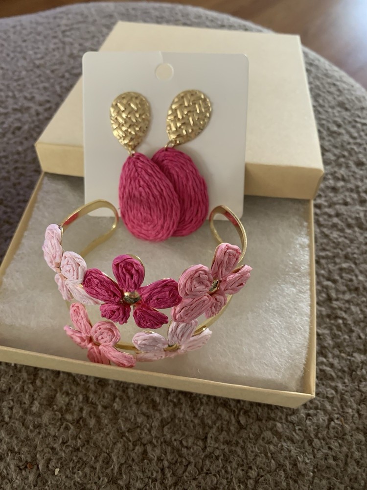 Earrings Are Pink & Gold tone And Bracelet Is Different Shades Of Pink.