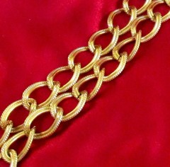 Vtg Runway Wide Double Chain MONET 70s GP Textured Oval Link Bracelet Classic