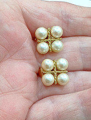 Vintage Crown Trifari Gold Tone Twist Faux White Pearl Clip On Earrings 1/2″