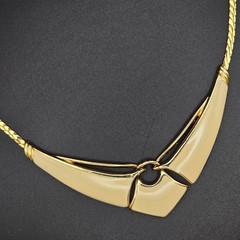 Trifari Vintage Gold Tone Cream Enamel Geometric Necklace Herringbone 18 Inch